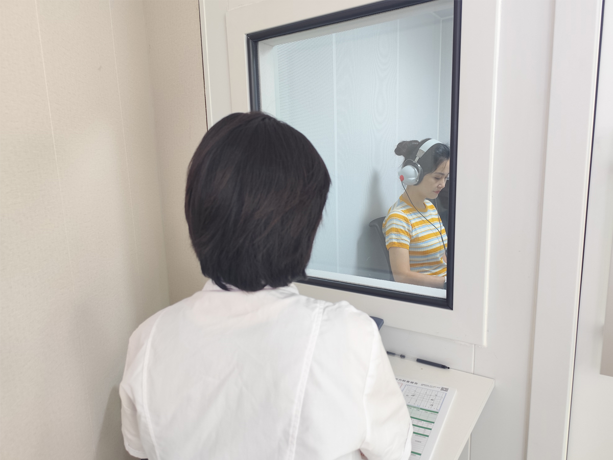 走进神秘的测听室——您的听力健康第一道防线